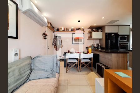 Sala de apartamento à venda com 2 quartos, 50m² em Vila Roque, São Paulo