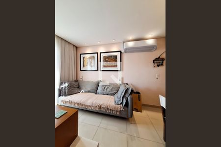 Sala de apartamento à venda com 2 quartos, 50m² em Vila Roque, São Paulo