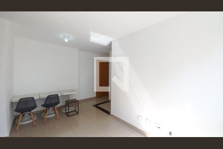 Sala de apartamento para alugar com 2 quartos, 43m² em Villa Garden, Campinas