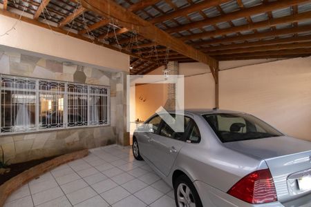 Garagem de casa à venda com 4 quartos, 200m² em Vila Milton, Guarulhos