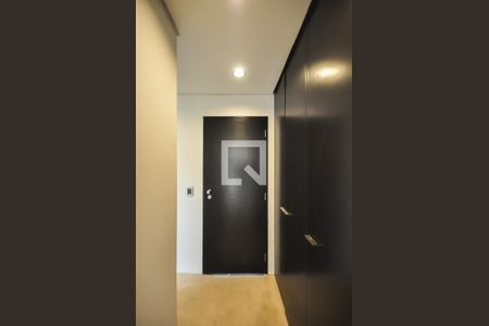 Corredor de apartamento à venda com 2 quartos, 187m² em Vila Progredior, São Paulo