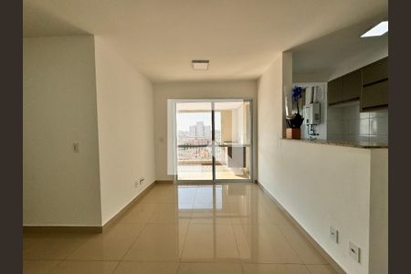 Sala de apartamento para alugar com 3 quartos, 75m² em Parque das Nações, Santo André