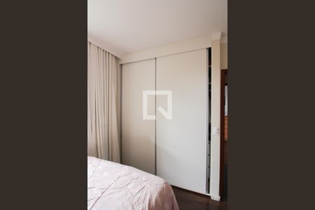 Suíte de apartamento para alugar com 3 quartos, 146m² em Santa Amelia, Belo Horizonte