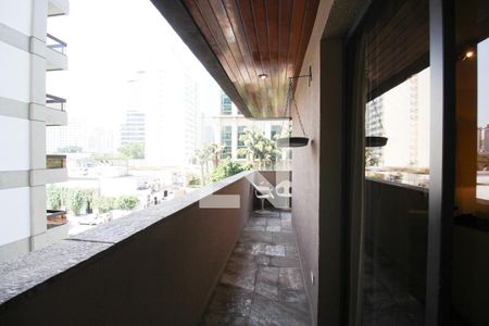 Varanda  de apartamento para alugar com 5 quartos, 209m² em Itaim Bibi, São Paulo