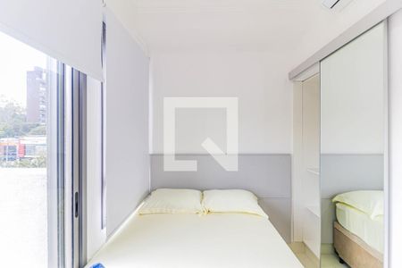 Quarto de kitnet/studio para alugar com 1 quarto, 22m² em Santo Amaro, São Paulo