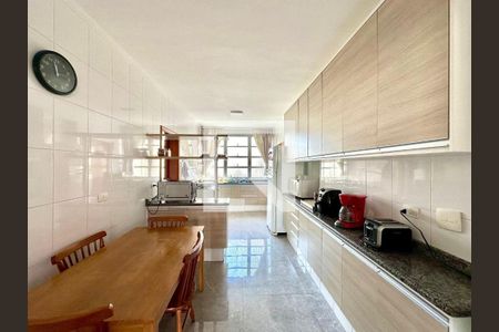 Apartamento à venda com 3 quartos, 153m² em Jardim Paulista, São Paulo