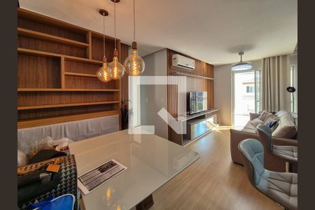 Sala de apartamento à venda com 2 quartos, 83m² em Recreio dos Bandeirantes, Rio de Janeiro