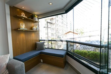 Sala de apartamento à venda com 3 quartos, 90m² em Real Parque, São Paulo