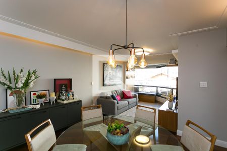 Sala de apartamento à venda com 3 quartos, 90m² em Real Parque, São Paulo