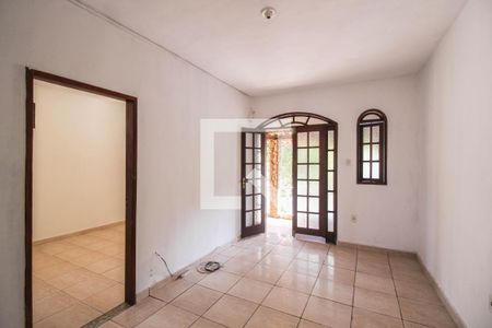 Sala de casa para alugar com 2 quartos, 70m² em Parque Santa Amelia, Belford Roxo