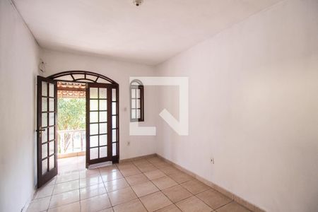 Sala de casa para alugar com 2 quartos, 70m² em Parque Santa Amelia, Belford Roxo