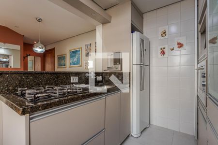 Cozinha de apartamento à venda com 1 quarto, 57m² em Petrópolis, Porto Alegre