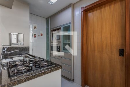 Cozinha de apartamento à venda com 1 quarto, 57m² em Petrópolis, Porto Alegre