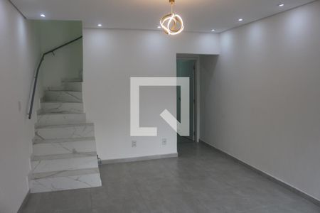 Sala de casa para alugar com 2 quartos, 99m² em Santa Paula, São Caetano do Sul