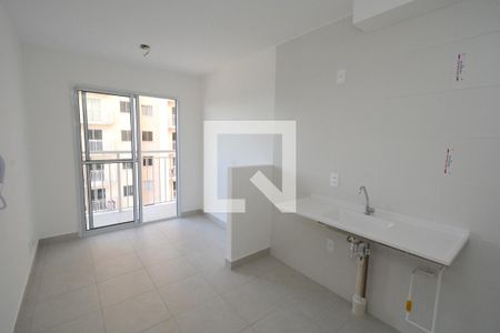 Sala/Cozinha de apartamento para alugar com 1 quarto, 28m² em Socorro, São Paulo