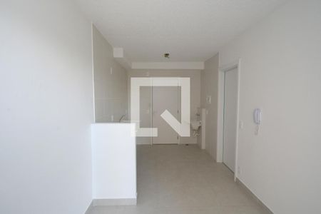 Sala/Cozinha de apartamento para alugar com 1 quarto, 28m² em Socorro, São Paulo