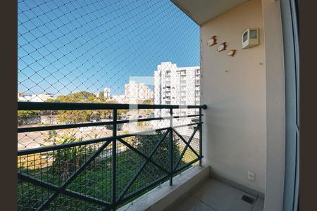 Sacada de apartamento para alugar com 3 quartos, 65m² em Vila Butantã, São Paulo