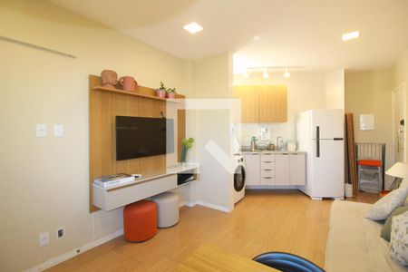 Sala de apartamento à venda com 1 quarto, 30m² em Leblon, Rio de Janeiro