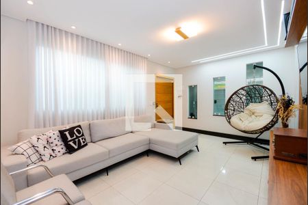 Sala de Estar de casa à venda com 4 quartos, 300m² em Vila Barros, Guarulhos