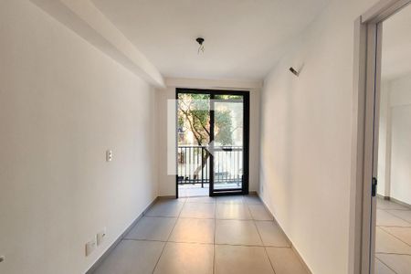 Apartamento à venda com 33m², 1 quarto e sem vagaSala