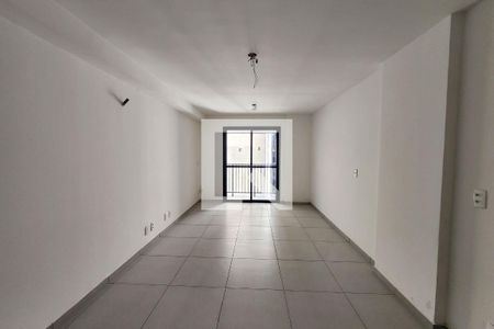 Apartamento à venda com 34m², 1 quarto e sem vagaSala/Quarto