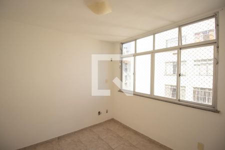 Quarto 1 de apartamento para alugar com 2 quartos, 50m² em Porto Novo, São Gonçalo