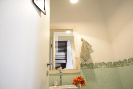 Lavabo de casa de condomínio à venda com 4 quartos, 250m² em Vila Mariana, São Paulo