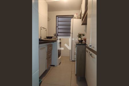 Apartamento à venda com 2 quartos, 46m² em Conjunto Residencial José Bonifácio, São Paulo