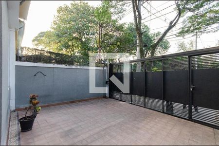 Garagem de casa para alugar com 3 quartos, 185m² em Vila Nova Conceição , São Paulo