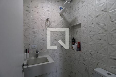 Banheiro da Suíte 1 de apartamento à venda com 2 quartos, 104m² em Vila Sao Pedro, Santo André