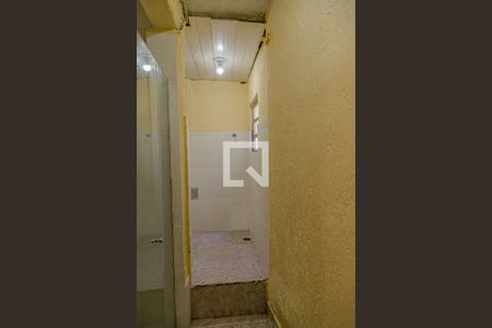 Banheiro de casa para alugar com 1 quarto, 30m² em Jardim Oriental, São Paulo