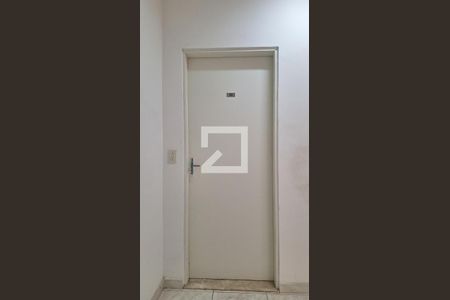 Sala de apartamento para alugar com 2 quartos, 57m² em Vila Bruno, Itaquaquecetuba