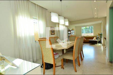 Sala 2 ambientes de casa à venda com 4 quartos, 300m² em Renascença, Belo Horizonte