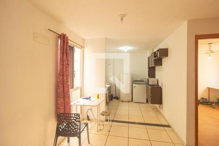 Sala de apartamento para alugar com 2 quartos, 43m² em Cosmos, Rio de Janeiro