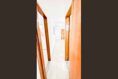 Corredor de apartamento à venda com 2 quartos, 44m² em Vila Helena, Santo André