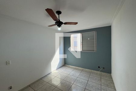 Dormitório 01 de apartamento para alugar com 2 quartos, 66m² em Presidente Medici, Ribeirão Preto