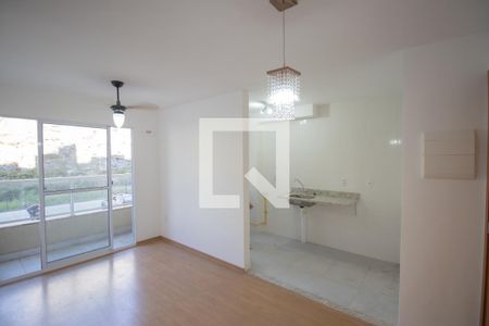 Sala de apartamento para alugar com 2 quartos, 45m² em Jardim Fluminense, São Gonçalo