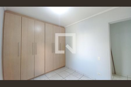 Quarto 2 de apartamento à venda com 2 quartos, 45m² em Jardim dos Oliveiras, Campinas