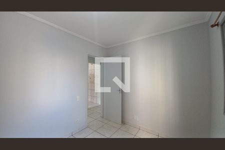 Quarto 2 de apartamento para alugar com 2 quartos, 45m² em Jardim dos Oliveiras, Campinas