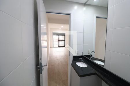 Banheiro de kitnet/studio para alugar com 0 quarto, 33m² em Chácara Santo Antônio (zona Leste), São Paulo