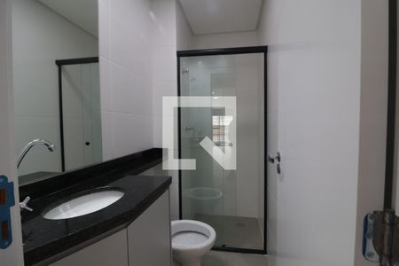 Banheiro de kitnet/studio para alugar com 0 quarto, 33m² em Chácara Santo Antônio (zona Leste), São Paulo