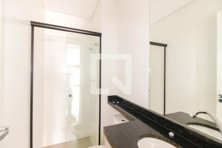 Banheiro de kitnet/studio para alugar com 1 quarto, 43m² em Chácara Santo Antônio (zona Leste), São Paulo