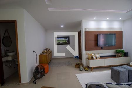 Sala de casa à venda com 3 quartos, 305m² em Vargem Grande, Rio de Janeiro