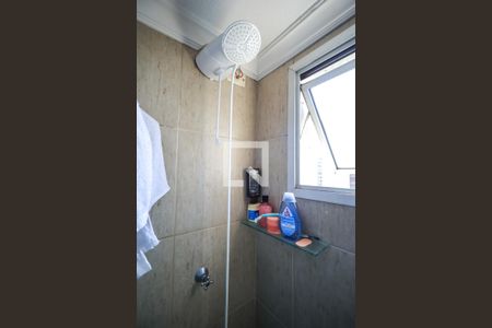 Banheiro de apartamento à venda com 2 quartos, 54m² em Jardim Patente, São Paulo