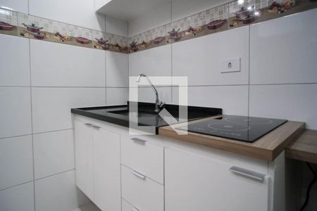 Cozinha de apartamento para alugar com 1 quarto, 33m² em Jardim Aricanduva, São Paulo