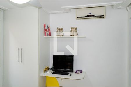 Quarto 01 de casa para alugar com 5 quartos, 350m² em Jurerê, Florianópolis