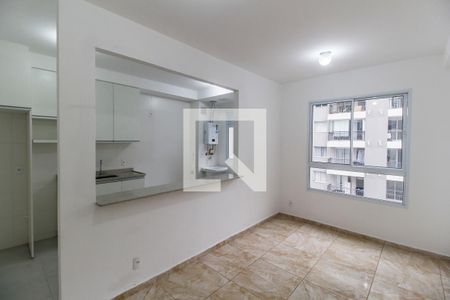 Sala de TV de apartamento para alugar com 1 quarto, 42m² em Jardim Tupanci, Barueri