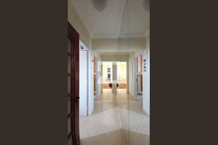 Corredor de apartamento à venda com 3 quartos, 77m² em Parque Prado, Campinas