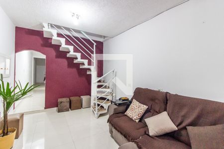 Sala de casa à venda com 3 quartos, 100m² em Conjunto Residencial José Bonifácio, São Paulo