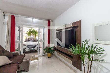 Sala de casa à venda com 3 quartos, 100m² em Conjunto Residencial José Bonifácio, São Paulo